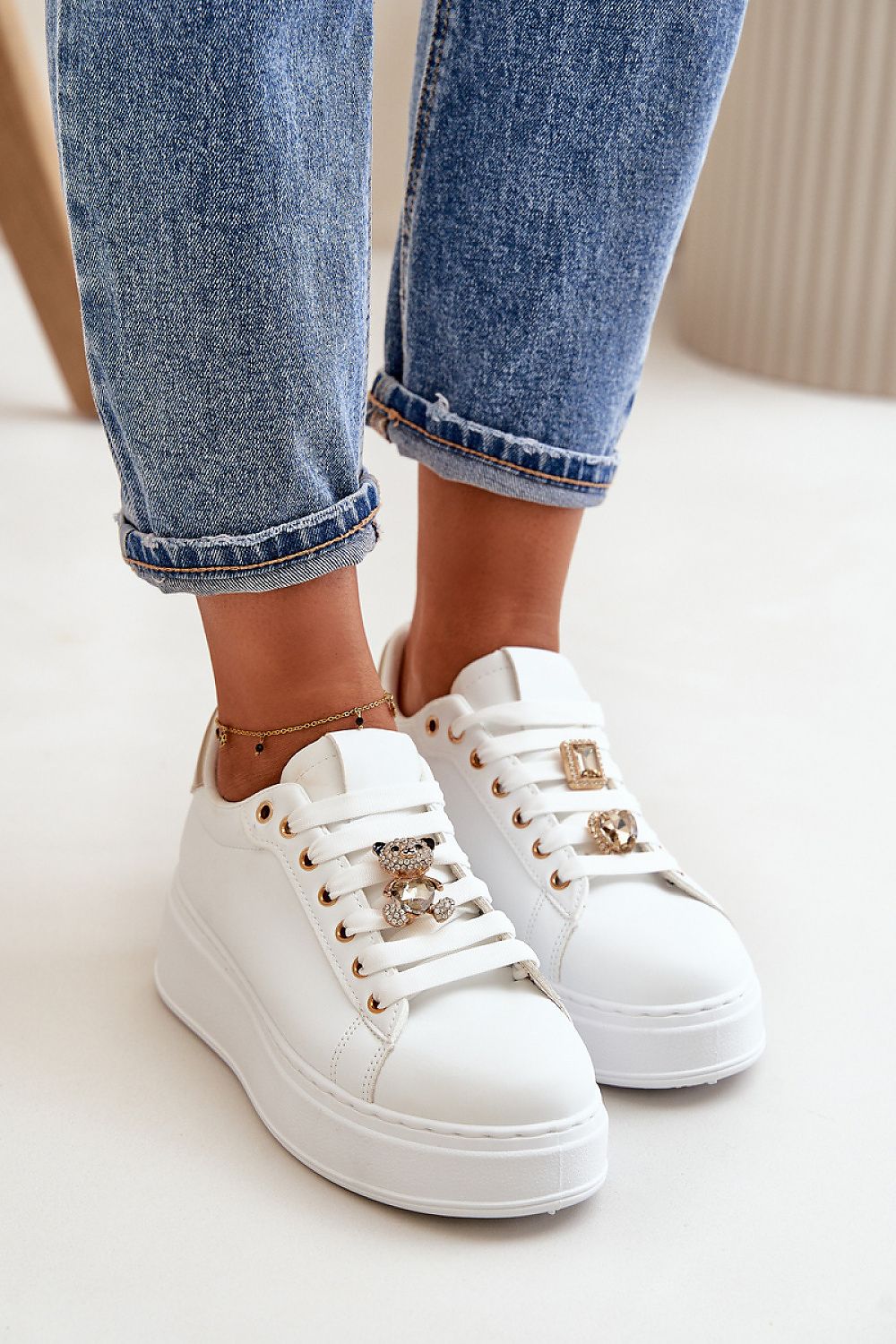 Sport Shoes Step in style white