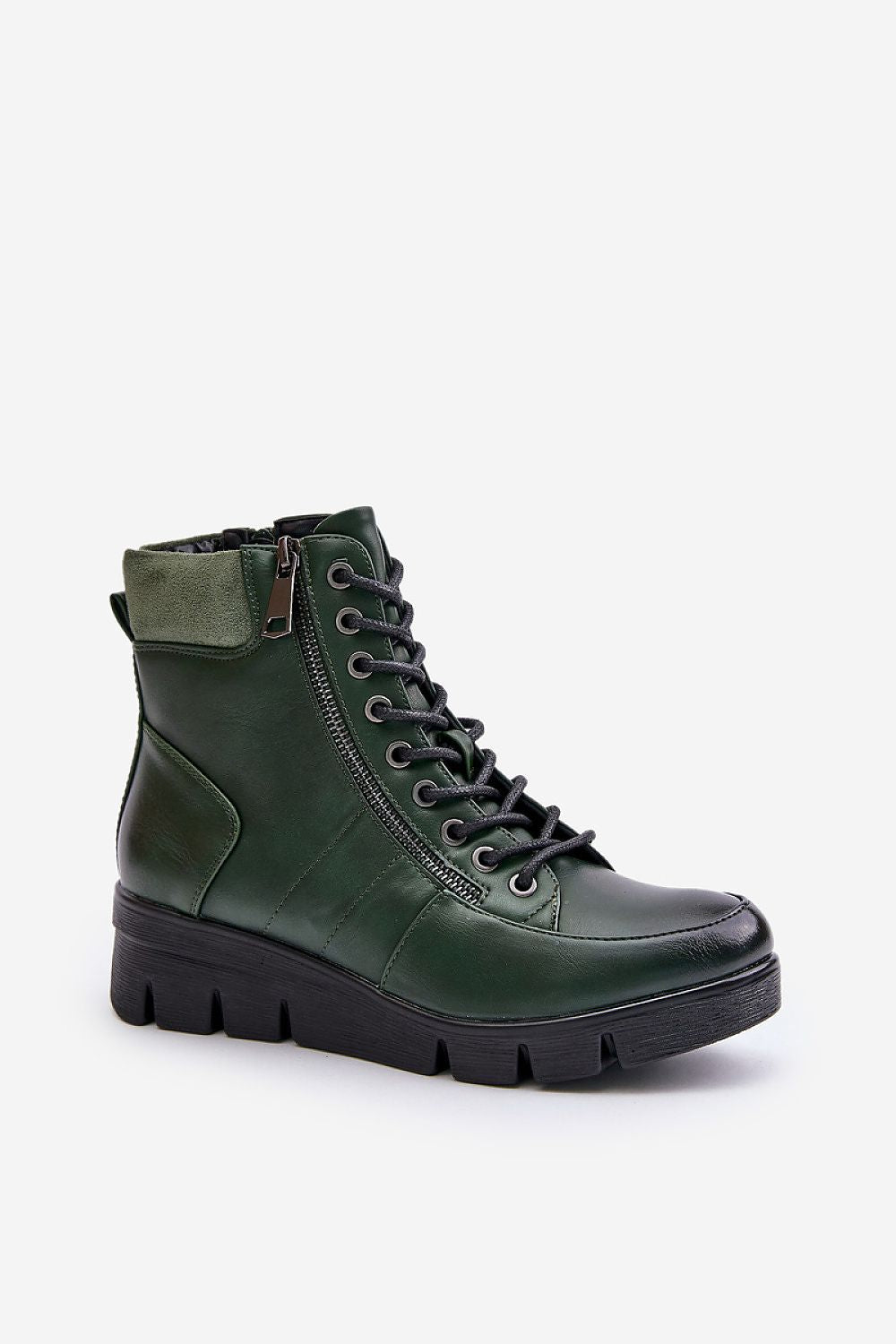 Boots Step in style green